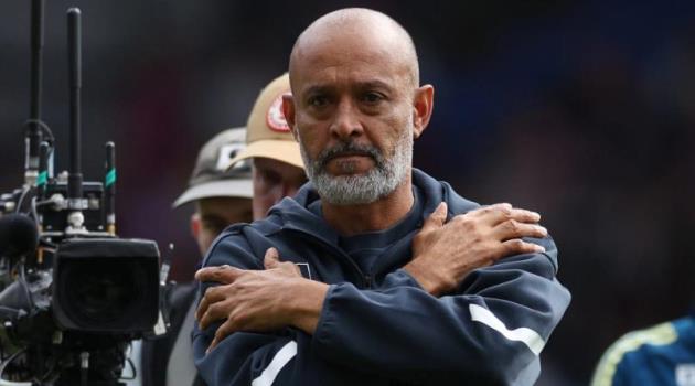 Nuno bỏ ngỏ tương lai ở Nottingham Forest, phủ nhận ý định từ chức